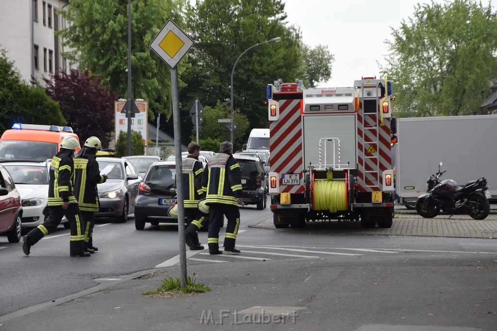 Einsatz BF Koeln Koeln Brueck Bruecker Mauspfad P61.JPG - Miklos Laubert